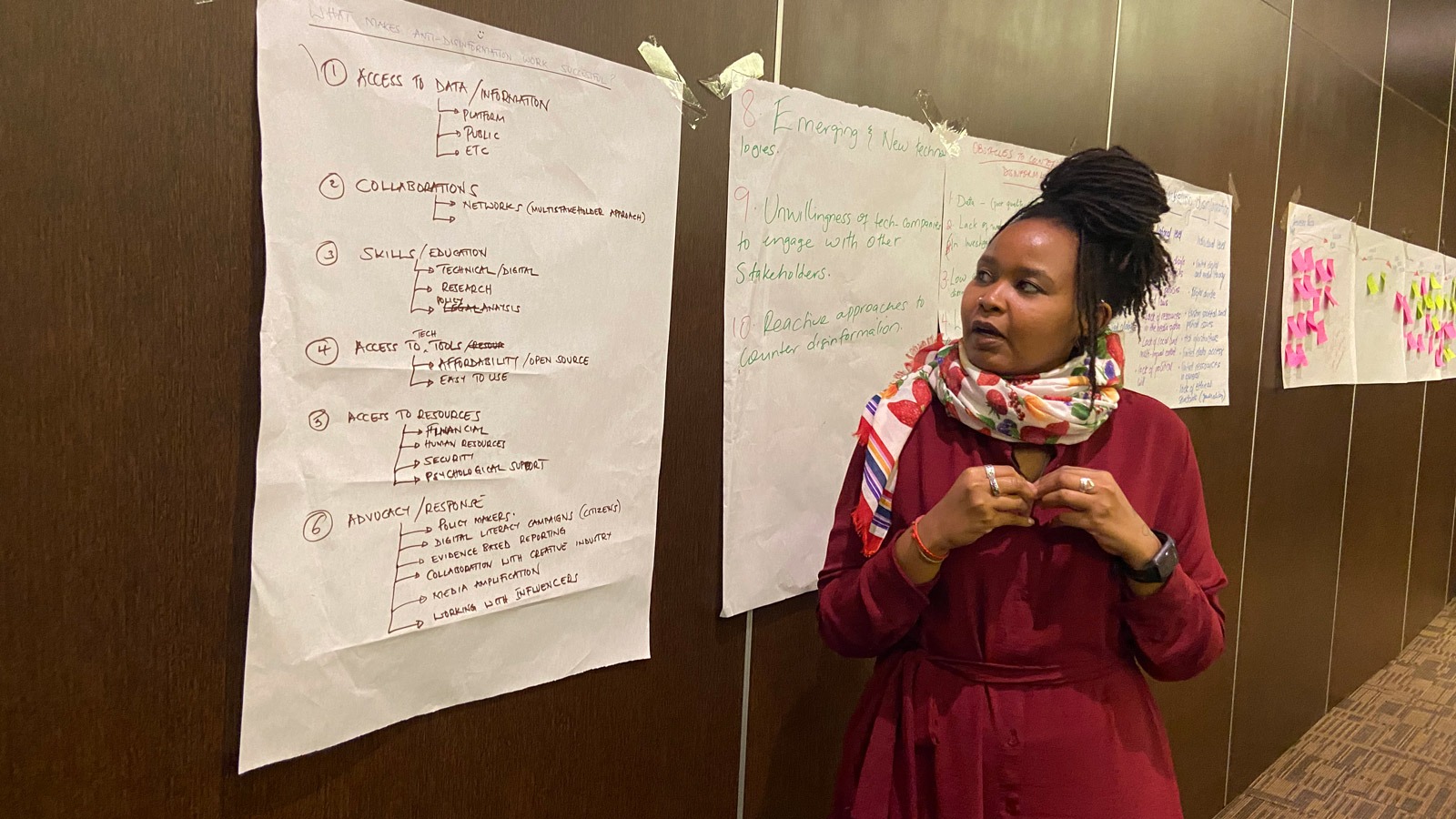Tess Wandia (Africa Check, Kenya) presenting her group’s finding on systemizing approaches and solutions to tackling disinformation at different levels and by different actors. 